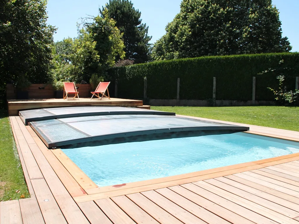 Concept Outdoor : abri extra plat avec terrasse