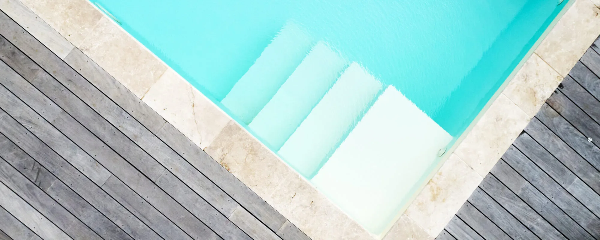 Le guide du liner piscine : options, tarifs et devis
