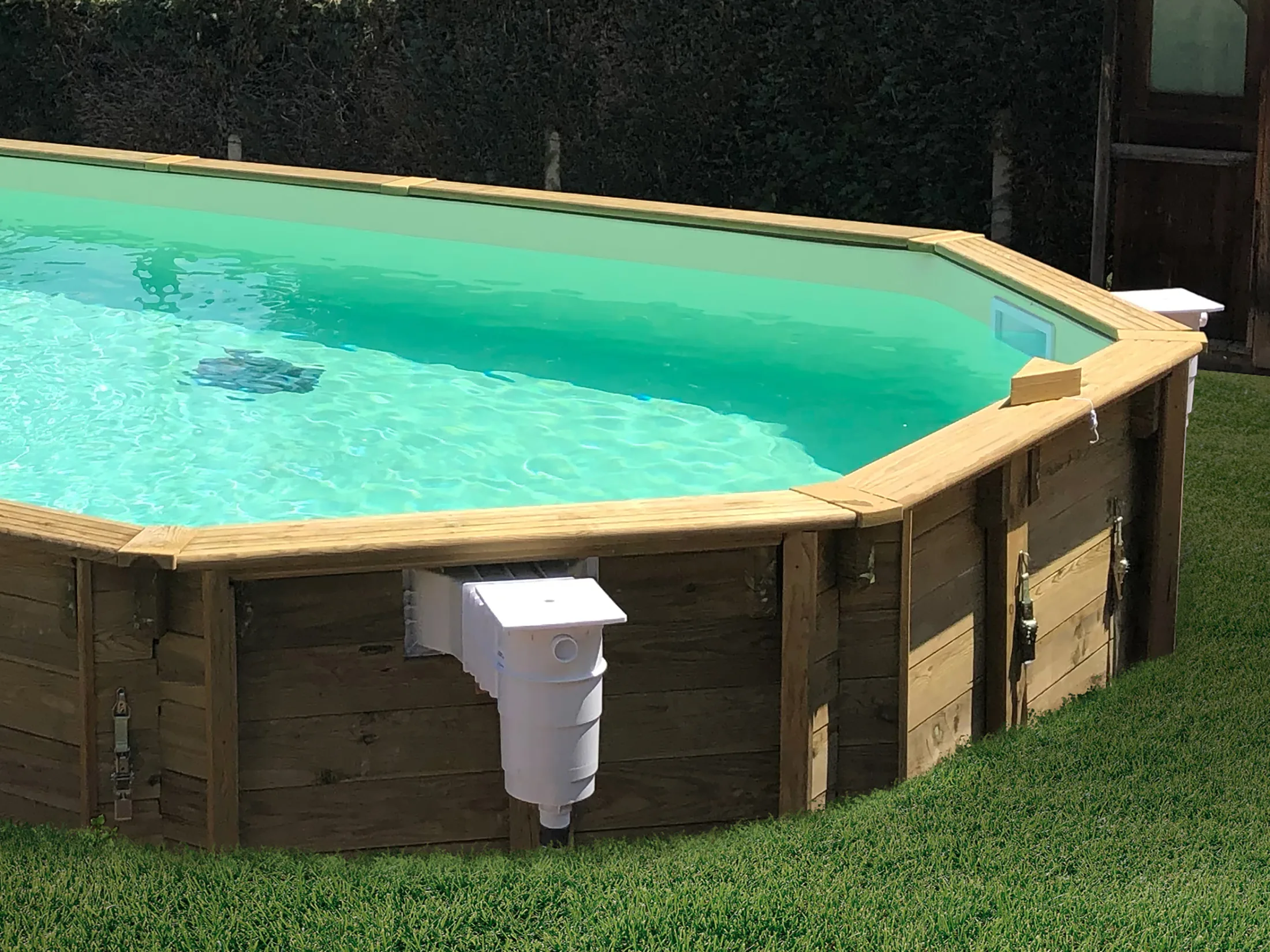 Piscine extérieure hors-sol en bois - Catusse Piscines & Spas