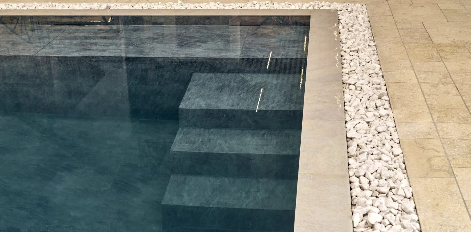 Liner piscine Aurillac : pose, rénovation et entretien par Catusse Piscines & Spas