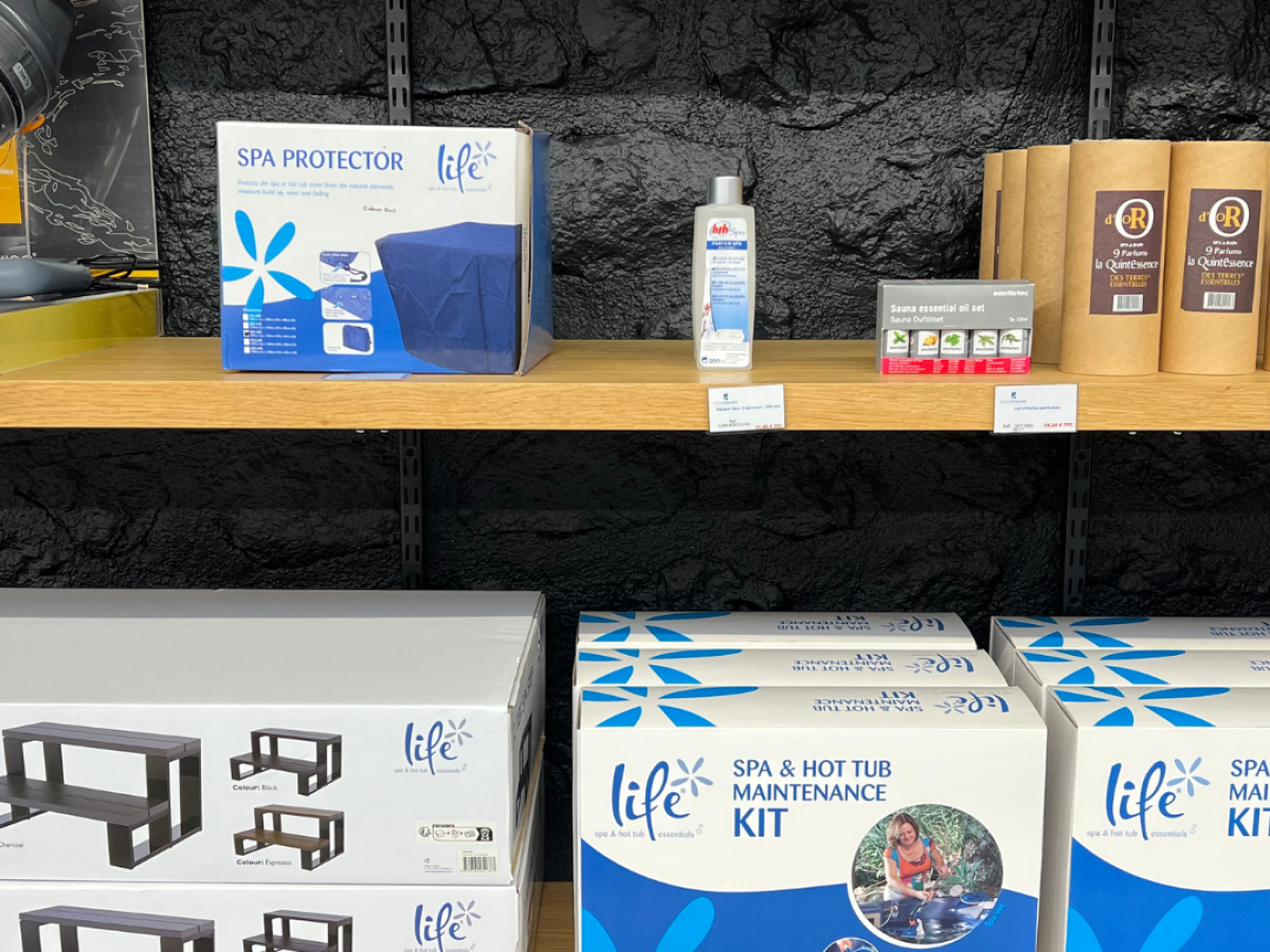 Accessoires et parfums pour spa