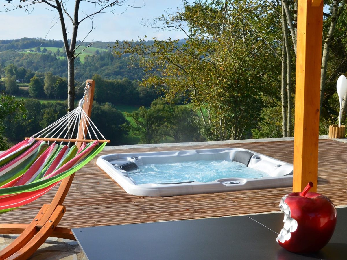 Construction de spas avec Catusse Piscines & Spas 3 CP&S-Img-LS-Spas-01