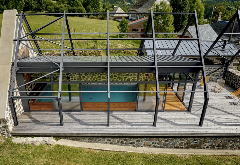 Piscine intérieure équipée du système PoolCop Evolution