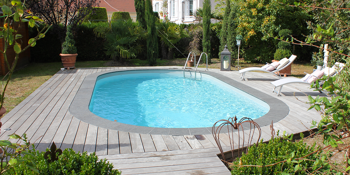 Après - Rénovation petite piscine moderne